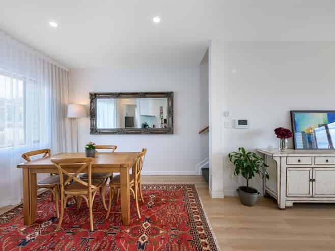 12 Moki Place, Long Bay