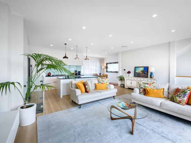 12 Moki Place, Long Bay