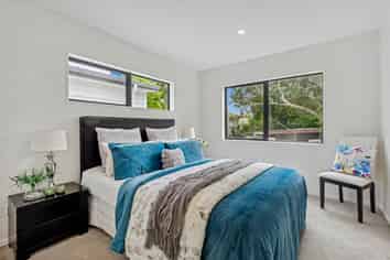 2/58 Sylvan Crescent, Te Atatu South