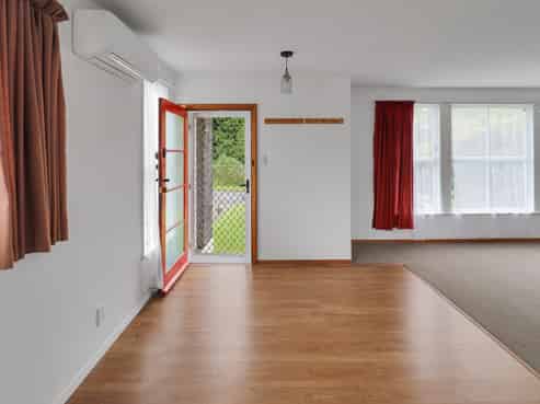 5 Takatimu Way, Johnsonville