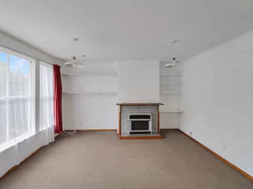 5 Takatimu Way, Johnsonville