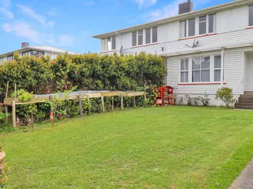 5 Takatimu Way, Johnsonville