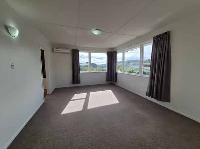 92 Beazley Avenue, Paparangi