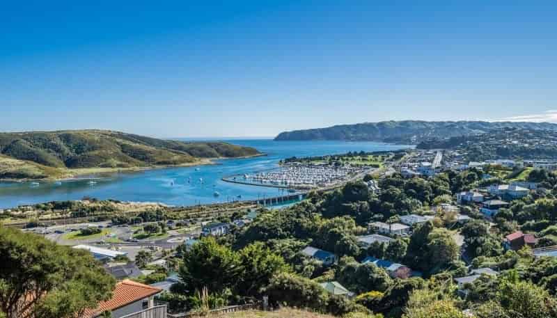 20A Kahu Road, Paremata