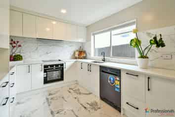 18 Staten Place, Mangere