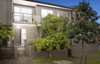 4/1 Gracechurch Drive, Flat Bush