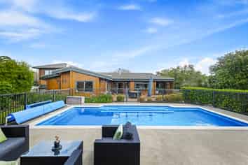 45 Sunny Crescent, Huapai