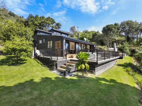 2515 Kenepuru Road, Kenepuru Sound