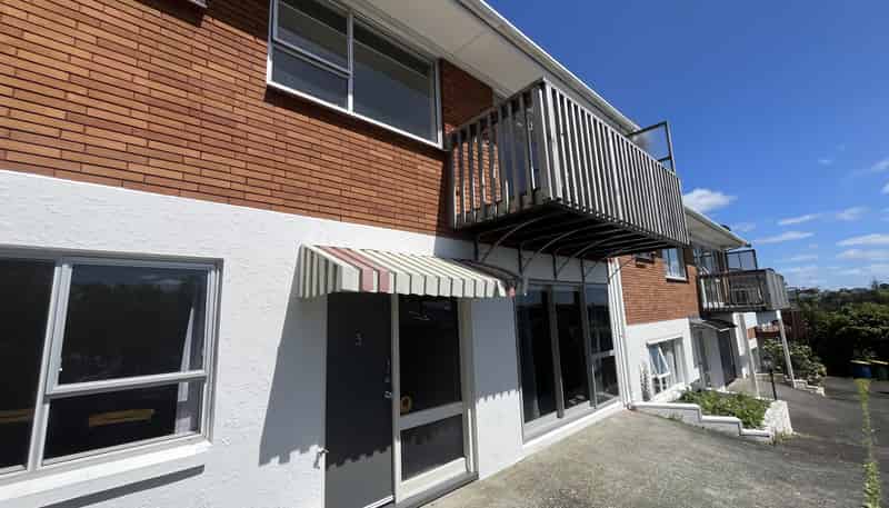 3/205 Onewa Road, Birkenhead