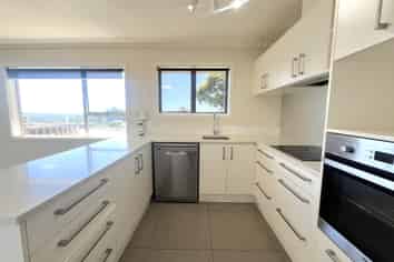 3/205 Onewa Road, Birkenhead