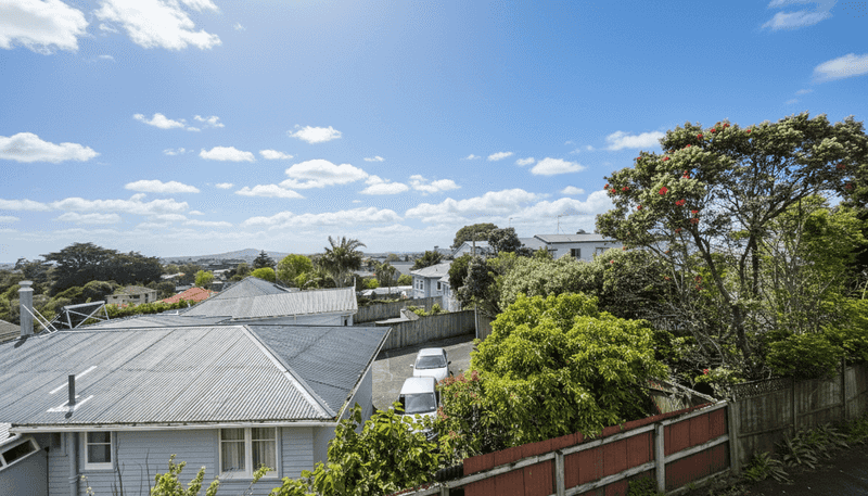 3/205 Onewa Road, Birkenhead