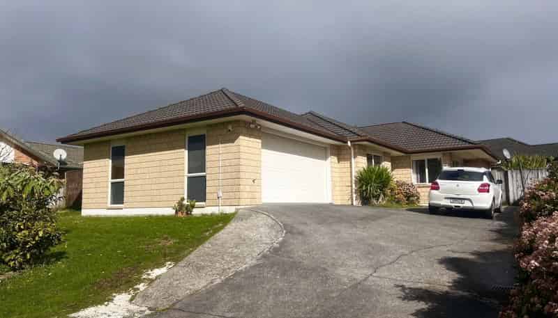 42 Raphoe Road, Flat Bush