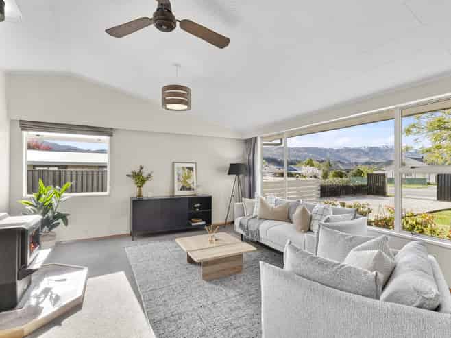 104 Molyneux Avenue, Cromwell
