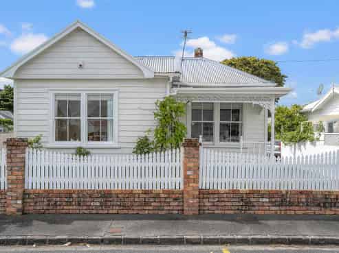 2 Lisnoe Avenue, Mount Eden