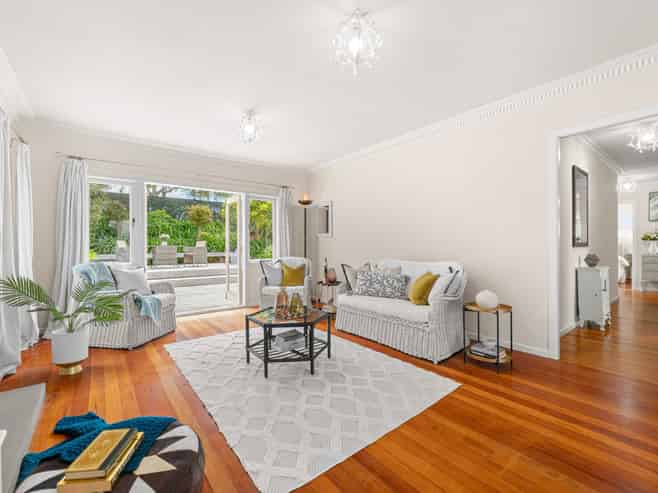 33 Old Lake Road, Devonport