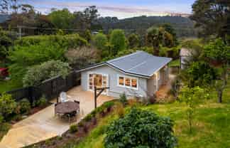 619 Huia Road, Parau