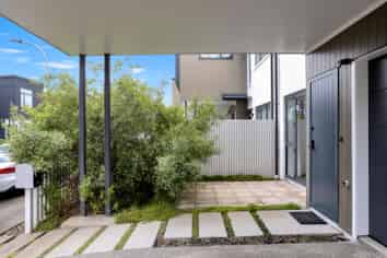 2 Alyssum Road, Mount Wellington