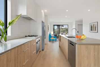 55 Nga Pona Toru Road, Flat Bush