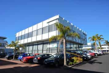 MODERN LEVEL 1 ALBANY OFFICE
