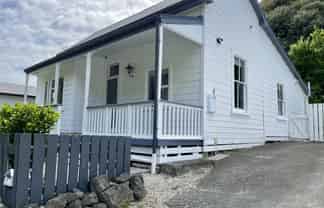 131 Shakespeare Road, Napier Hill