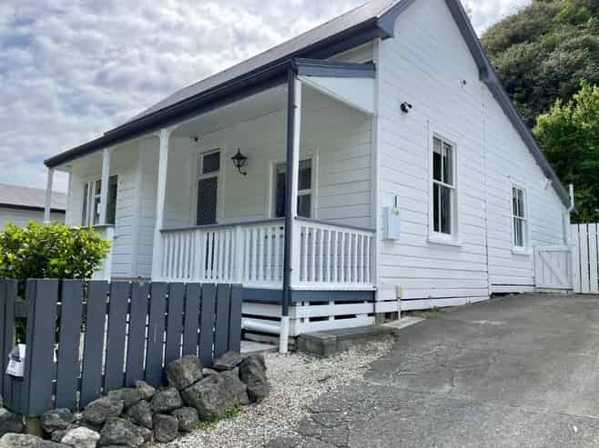 131 Shakespeare Road, Napier Hill