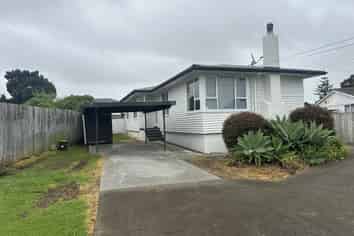 8a Dennis Rd, Papatoetoe