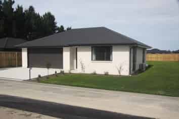 69D Hilton Drive, Amberley