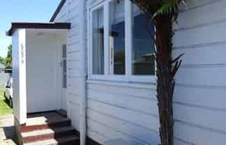 603B Oak Road, Akina