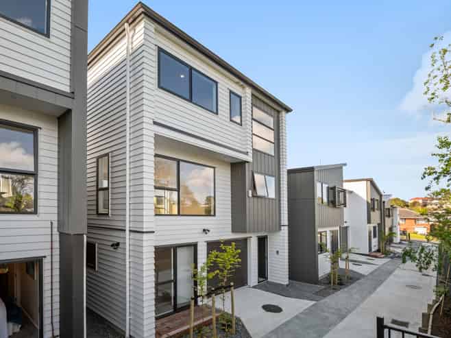 4E Meadowvale Avenue, Forrest Hill