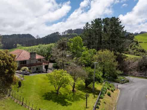 4 Maungatawhiri Road, Raglan