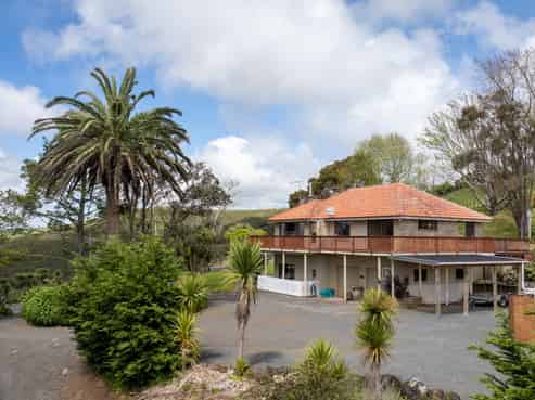 4 Maungatawhiri Road, Raglan