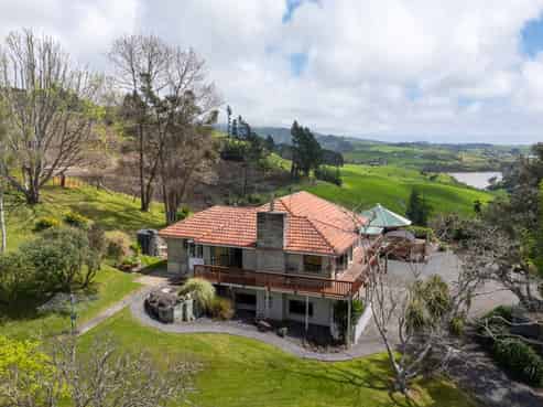 4 Maungatawhiri Road, Raglan