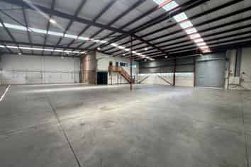 Affordable Warehousing! Practical & Fully Fenced
