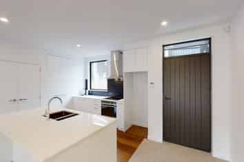 55 Rua Kai Way, Brooklyn