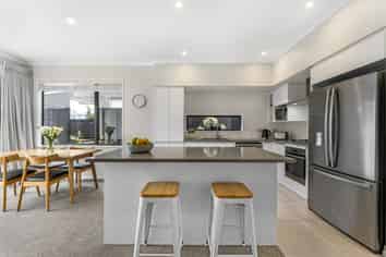 10 Walter Merton Road, Hobsonville
