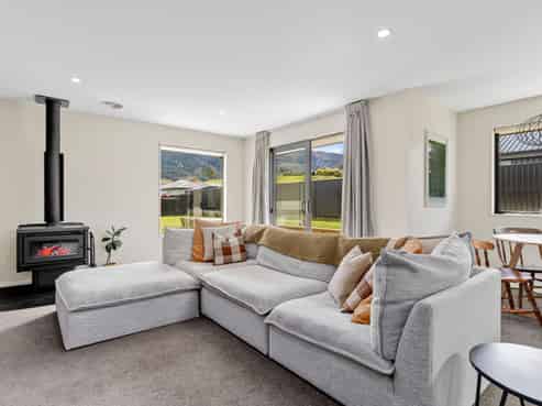 7 Tomtit Crescent, Lake Hawea
