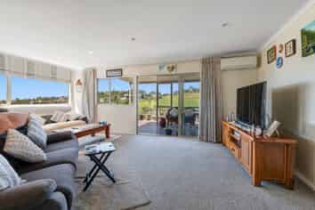 57A Kestrel Heights, Arkles Bay