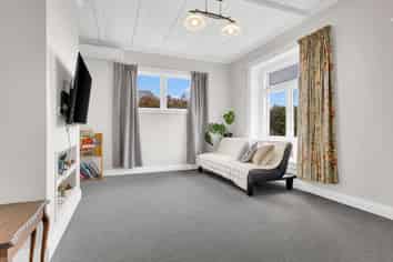 707 Willowpark Road North, Hastings