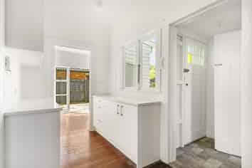 34a Roberton Road, Avondale