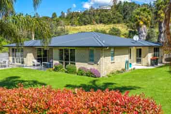 12 Titoki Lane, Whangamata