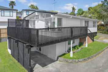 23 Bellringer Road, Massey