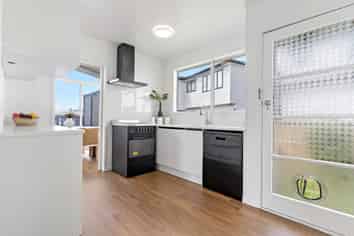 23 Bellringer Road, Massey