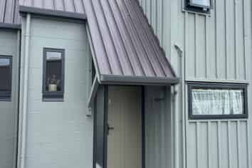 8/16 Cecil Place, Waltham