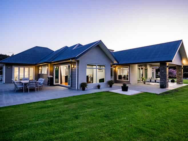 40 De L'isle Lane, MAUNGATAPERE