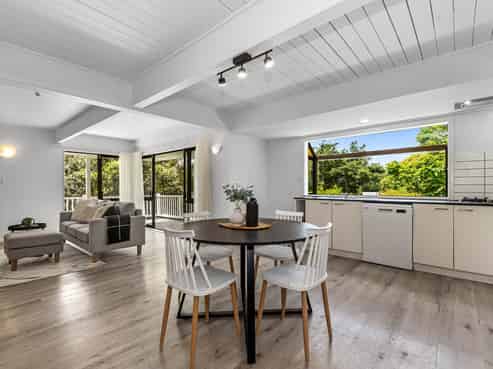 33 Commins Road, Onerahi