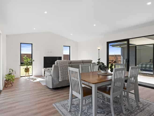 52 Eric Crozier Road, Darfield