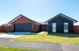 52 Eric Crozier Road, Darfield