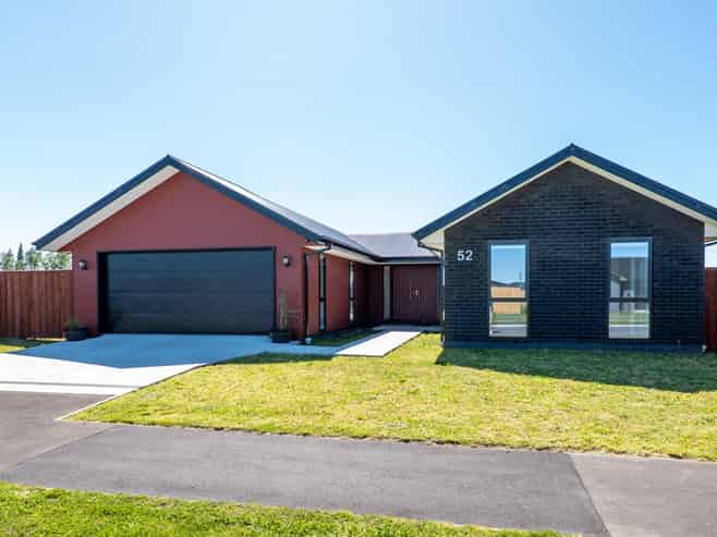 52 Eric Crozier Road, Darfield