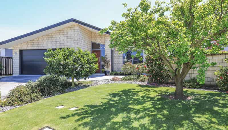 14 Raven Grove, Havelock North