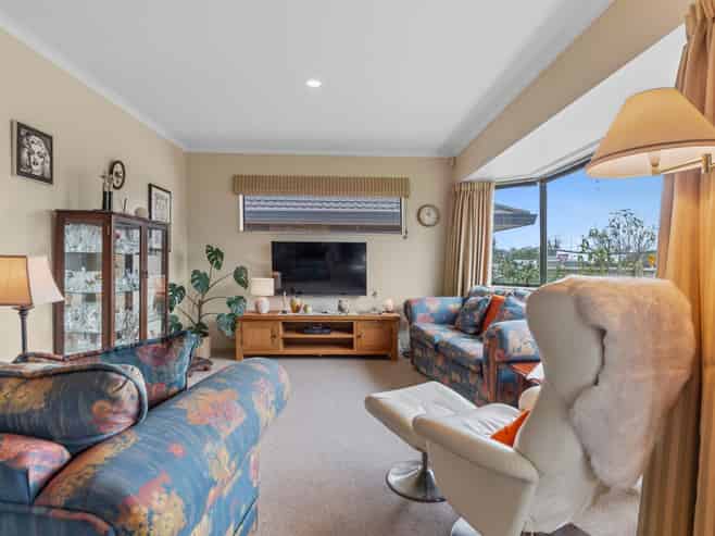 53 Duke Street, Levin